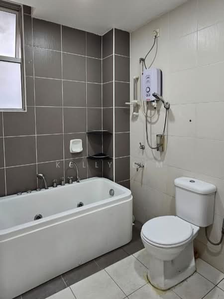 Apartment for Rent at Bayu Puteri 3 - Kelly Lim - Bathroom - PropertyGuru.com.my
