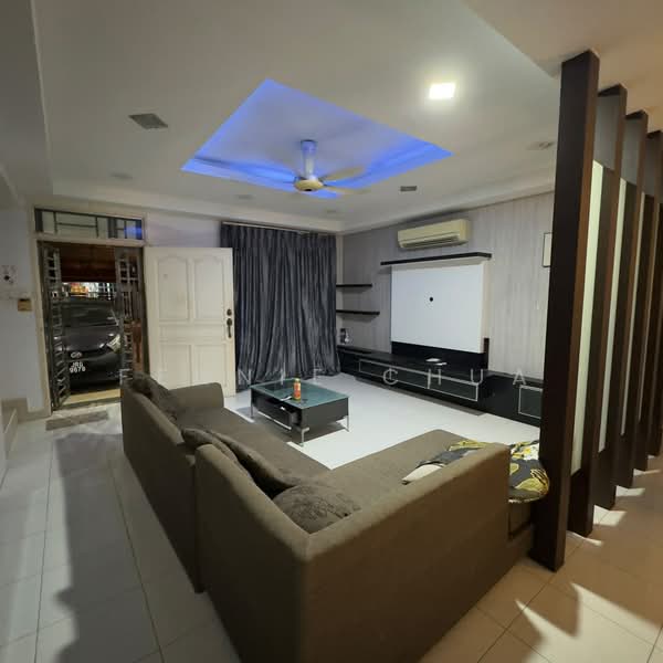 2-storey Terraced House for Rent in Johor Bahru (Johor) - Fennie Chua - Living Room - PropertyGuru.com.my