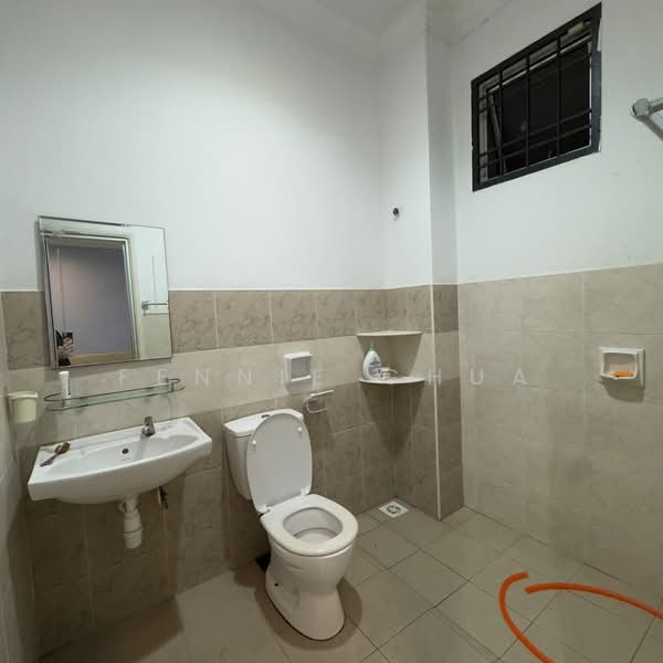 2-storey Terraced House for Rent in Johor Bahru (Johor) - Fennie Chua - Bathroom - PropertyGuru.com.my