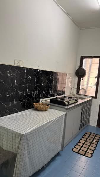 Pangsapuri untuk Dijual di Pangsapuri Seri Jasa - Muhammad Muadz - Kitchen - PropertyGuru.com.my