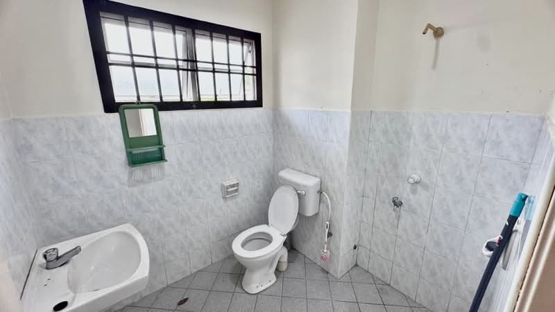 2-storey Terraced House for Sale in Taman Pulai Indah (Johor Bahru) - Jacob Chua - Bathroom - PropertyGuru.com.my