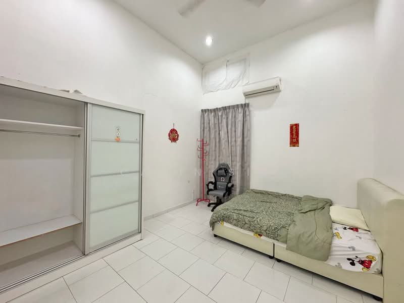 Rumah Teres 1 Tingkat untuk Disewa di Setia Eco Gardens (Gelang Patah) - Cavin Sim - Bedroom - PropertyGuru.com.my