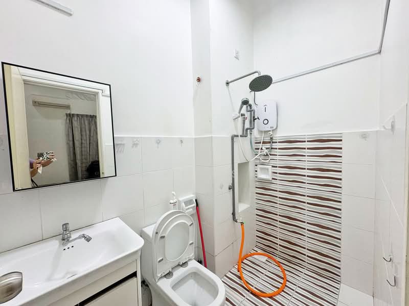 Rumah Teres 1 Tingkat untuk Disewa di Setia Eco Gardens (Gelang Patah) - Cavin Sim - Bathroom - PropertyGuru.com.my