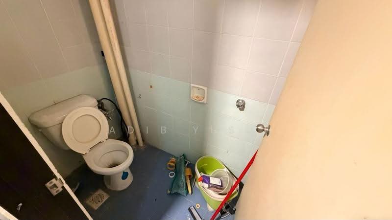 Condominium for Sale at Sri Alam Condominium - Adib Yusuf - Bathroom - PropertyGuru.com.my