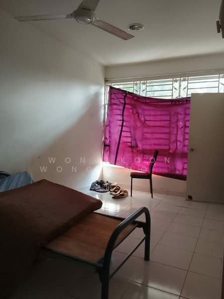 2-storey Terraced House for Sale in Bandar Tasik Kesuma (Beranang) - Wong Koon Wong Koon Weng - Bedroom - PropertyGuru.com.my