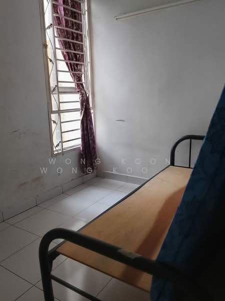 2-storey Terraced House for Sale in Bandar Tasik Kesuma (Beranang) - Wong Koon Wong Koon Weng - Bedroom - PropertyGuru.com.my