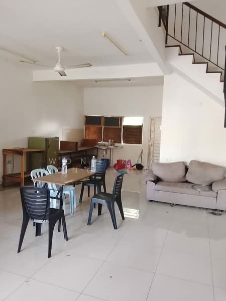 2-storey Terraced House for Sale in Bandar Tasik Kesuma (Beranang) - Wong Koon Wong Koon Weng - Living Room - PropertyGuru.com.my