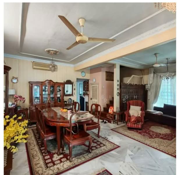 Rumah Teres 2 Tingkat untuk Dijual di Usj 4 (Subang Jaya) - Baljeet Singh - Dining Room - PropertyGuru.com.my