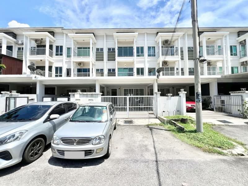 Rumah Teres 3 Tingkat untuk Dijual di Taman Aman Permai (Bangi) - Zarema Kulbuzheva - Exterior - PropertyGuru.com.my