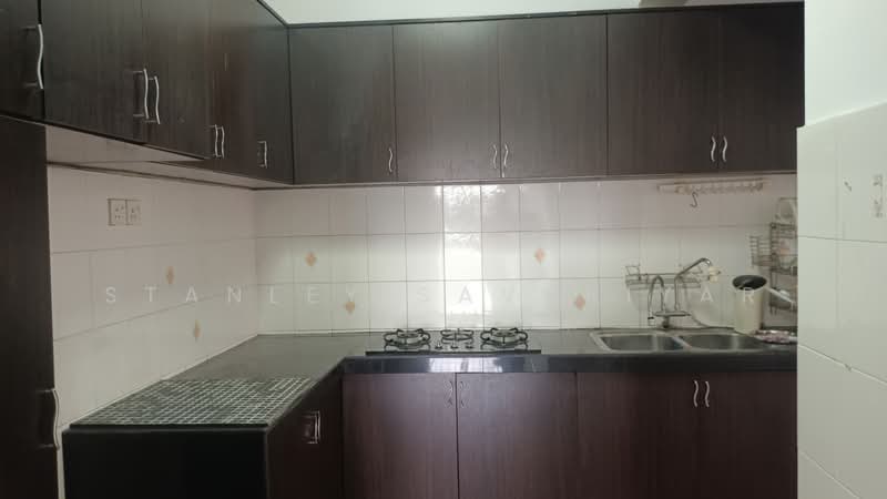 Pangsapuri untuk Dijual di Anggerik Villa 2 - Stanley Savuriyar - Kitchen - PropertyGuru.com.my