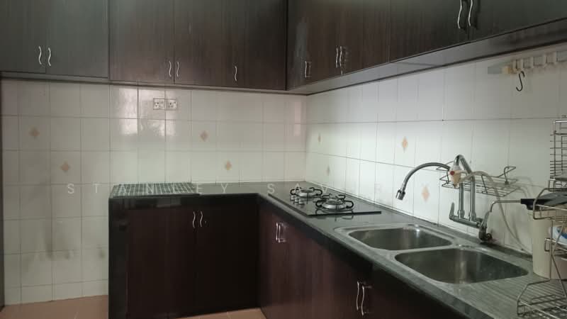 Pangsapuri untuk Dijual di Anggerik Villa 2 - Stanley Savuriyar - Kitchen - PropertyGuru.com.my
