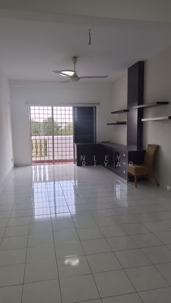 Pangsapuri untuk Dijual di Anggerik Villa 2 - Stanley Savuriyar - Living Room - PropertyGuru.com.my