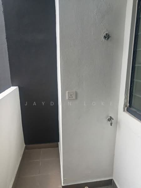 Kondominium untuk Disewa di MiNest Residence - Jayden Loke - Balcony - PropertyGuru.com.my