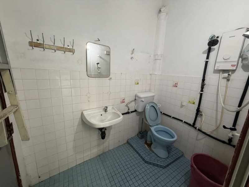 Rumah Teres 2 Tingkat untuk Dijual di Kampung Gombak Indah (Batu Caves) - Mike Yap - Bathroom - PropertyGuru.com.my