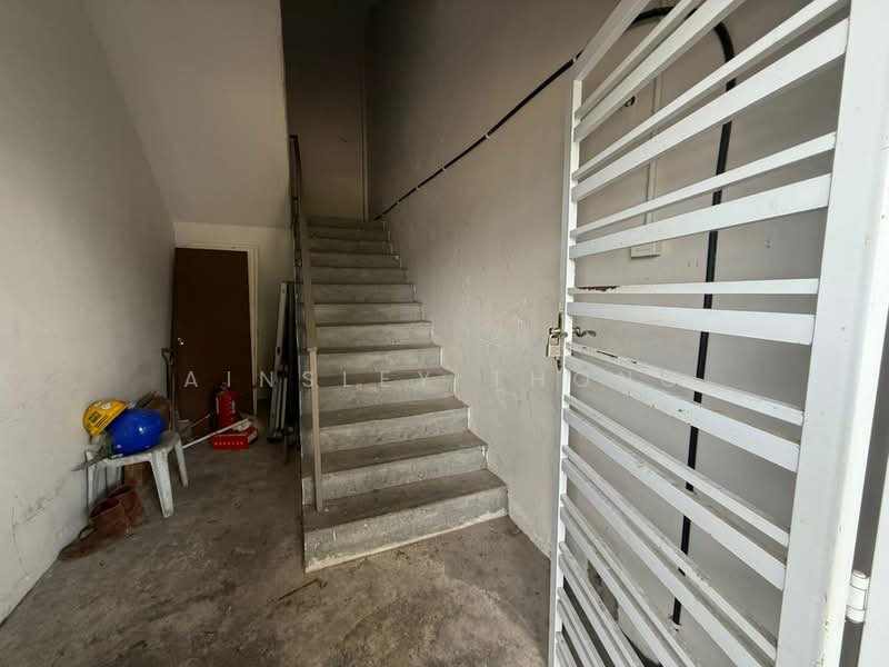 Semi-D Factory for Sale in Kawasan Perindustrian IGB (Ipoh) - Ainsley Thong - Entrance - PropertyGuru.com.my