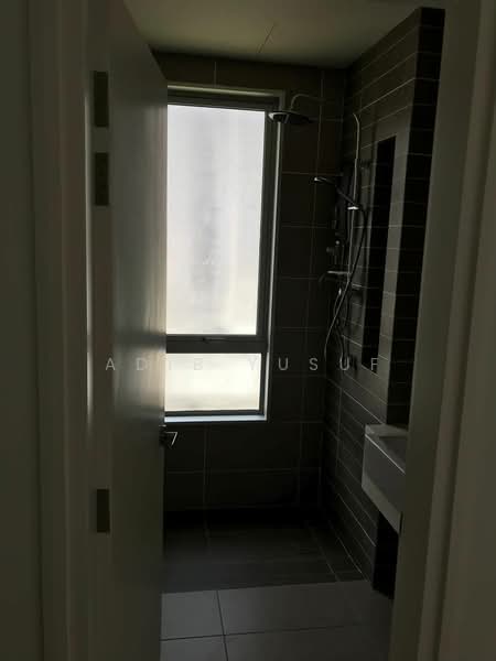 Rumah Teres untuk Disewa di Bandar Tropicana Aman (Telok Panglima Garang) - Adib Yusuf - Bathroom - PropertyGuru.com.my