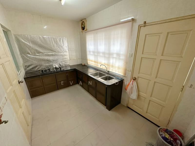 2.5-storey Terraced House for Sale in Taman Meranti Jaya (Puchong) - Evan Goh - Kitchen - PropertyGuru.com.my