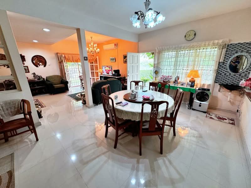 Semi-Detached House for Sale in Kajang (Selangor) - Firdaus Husin - Living Room - PropertyGuru.com.my