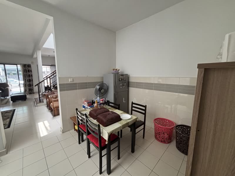 2-storey Terraced House for Sale in Shah Alam (Selangor) - Ken Lai - Dining Room - PropertyGuru.com.my