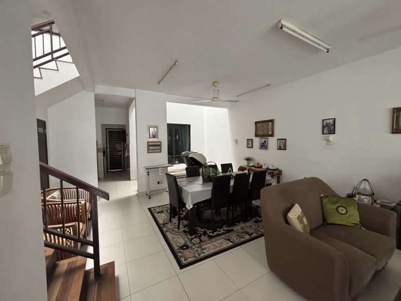 2-storey Terraced House for Sale in Shah Alam (Selangor) - Ken Lai - Dining Room - PropertyGuru.com.my