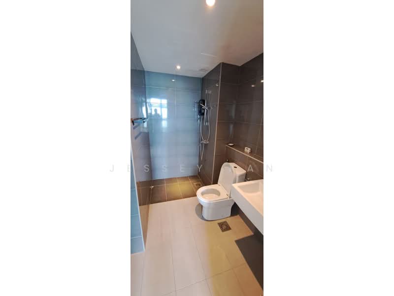 Servis Apartment untuk Disewa di Imperium Residence - Jessey Kan - Bathroom - PropertyGuru.com.my