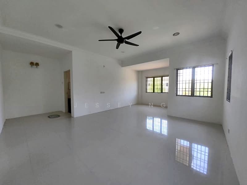 2-storey Terraced House for Sale in Bercham (Ipoh) - Jessey Ng - Living Room - PropertyGuru.com.my