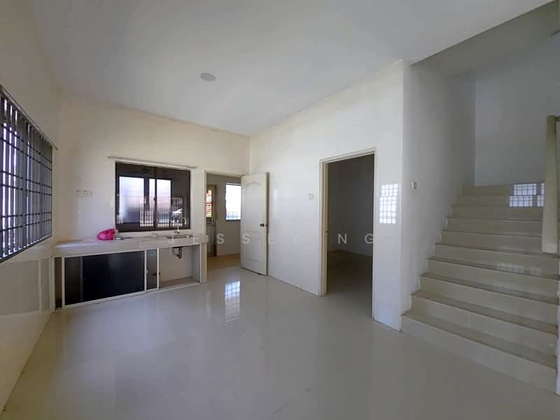 2-storey Terraced House for Sale in Bercham (Ipoh) - Jessey Ng - Kitchen - PropertyGuru.com.my