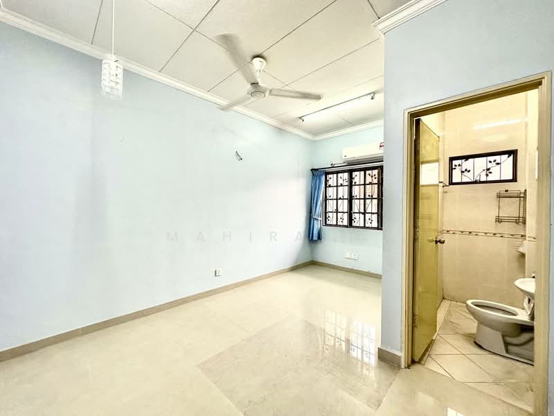 Rumah Teres untuk Dijual di Cheras (Selangor) - Mahirah . - Bathroom - PropertyGuru.com.my