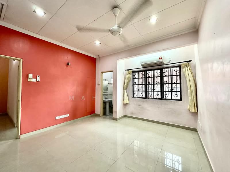Rumah Teres untuk Dijual di Cheras (Selangor) - Mahirah . - Living Room - PropertyGuru.com.my