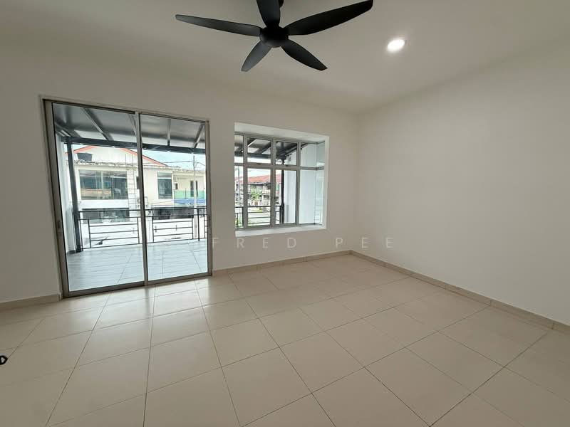 Rumah Teres 2 Tingkat untuk Dijual di Taman Scientex Senai (Senai) - Alfred Pee - PropertyGuru.com.my