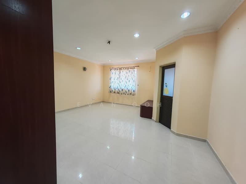 2.5-storey Terraced House for Sale in Taman Meranti Jaya (Puchong) - Evan Goh - Living Room - PropertyGuru.com.my