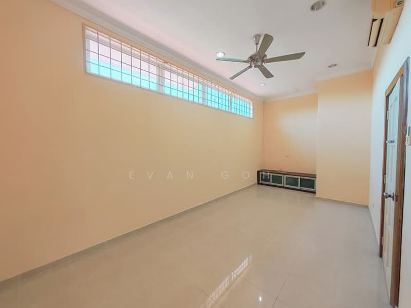 2.5-storey Terraced House for Sale in Taman Meranti Jaya (Puchong) - Evan Goh - Living Room - PropertyGuru.com.my