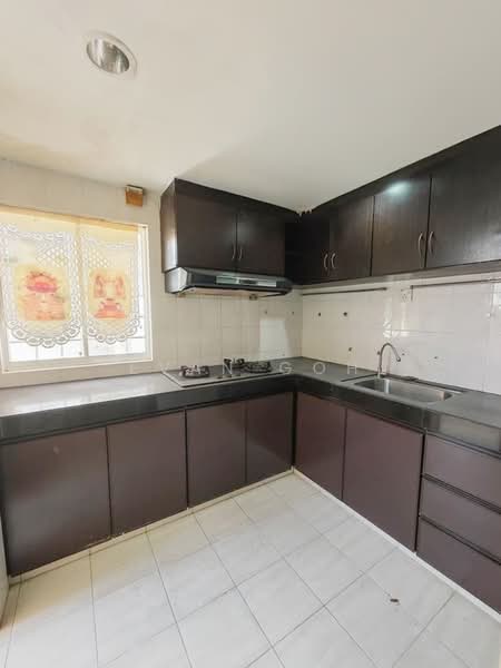 2.5-storey Terraced House for Sale in Taman Meranti Jaya (Puchong) - Evan Goh - Kitchen - PropertyGuru.com.my
