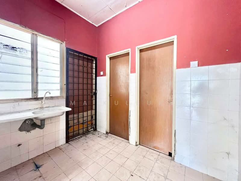 Rumah Teres 1 Tingkat untuk Dijual di Bandar Mahkota Banting (Tanjong Duabelas) - Zarema Kulbuzheva - Interior - PropertyGuru.com.my