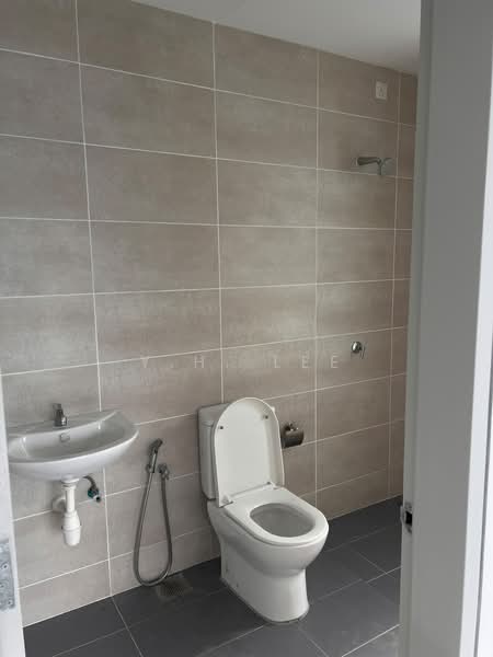 Condominium for Sale at Alstonia Residence - Y.H. Lee - Bathroom - PropertyGuru.com.my