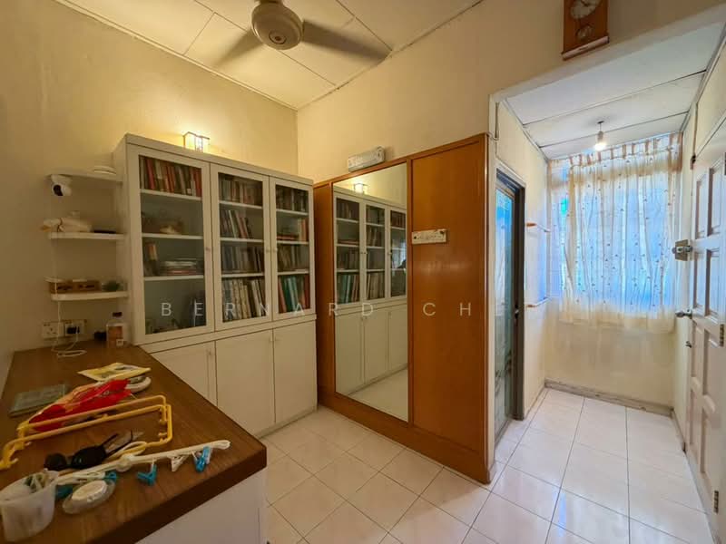 Rumah Teres untuk Dijual di Island Glades (Jelutong) - Bernard Chew - Study - PropertyGuru.com.my