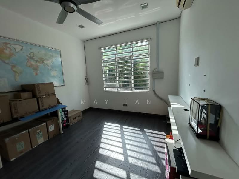 3-storey Terraced House for Sale in Tanjung Bungah (Penang) - May Tan - Study - PropertyGuru.com.my