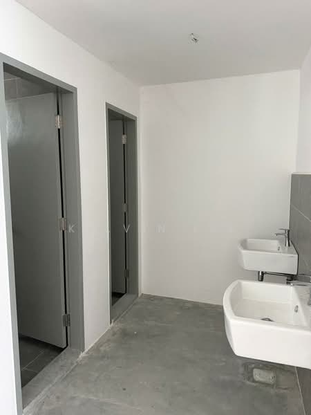 Shop for Rent in Batu Kawan (Penang) - Kelvin Lee - Bathroom - PropertyGuru.com.my