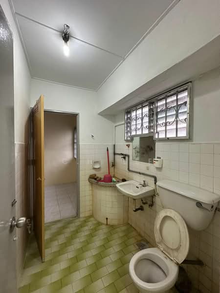 Rumah Teres 2 Tingkat untuk Dijual di Bukit Mertajam (Penang) - C.H. Lee - Bathroom - PropertyGuru.com.my