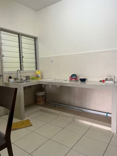 Kondominium untuk Disewa di Platinum Lake PV 10 - Kew . - Kitchen - PropertyGuru.com.my