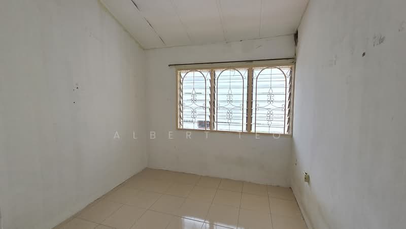 2-storey Terraced House for Sale in Taman Soga (Batu Pahat) - Albert TEO - PropertyGuru.com.my