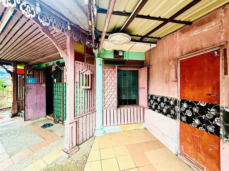 2-storey Terraced House for Sale in Taman Johor Jaya (Johor Bahru) - Fatin Izzaty - PropertyGuru.com.my