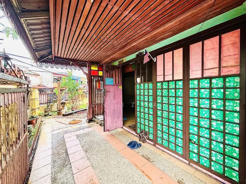 2-storey Terraced House for Sale in Taman Johor Jaya (Johor Bahru) - Fatin Izzaty - PropertyGuru.com.my