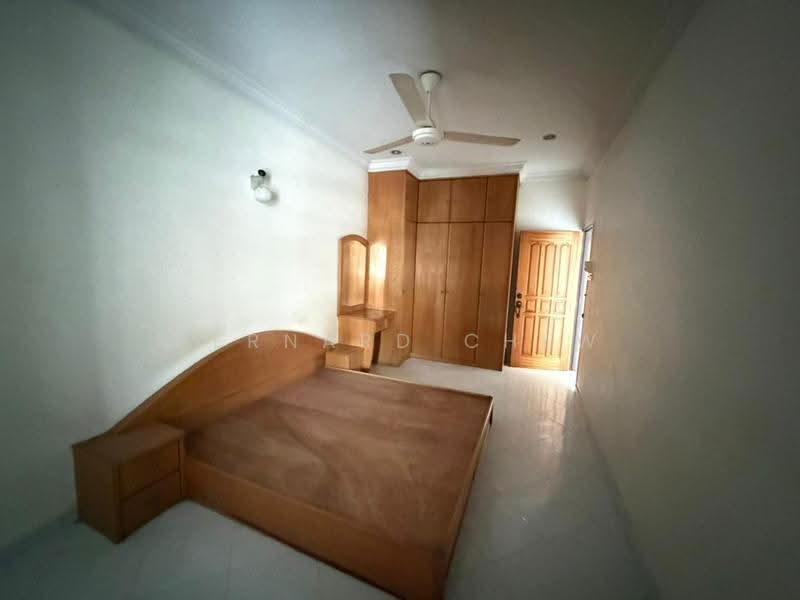 2-storey Terraced House for Sale in Pantai Jerejak (Bayan Lepas) - Bernard Chew - Bedroom - PropertyGuru.com.my