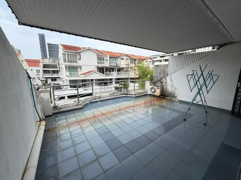 2-storey Terraced House for Sale in Pantai Jerejak (Bayan Lepas) - Bernard Chew - Balcony - PropertyGuru.com.my