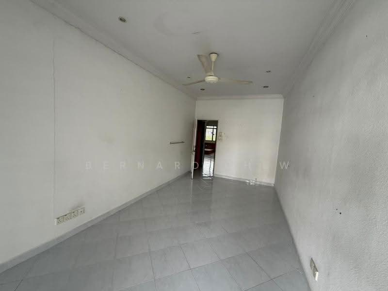 2-storey Terraced House for Sale in Pantai Jerejak (Bayan Lepas) - Bernard Chew - Interior - PropertyGuru.com.my