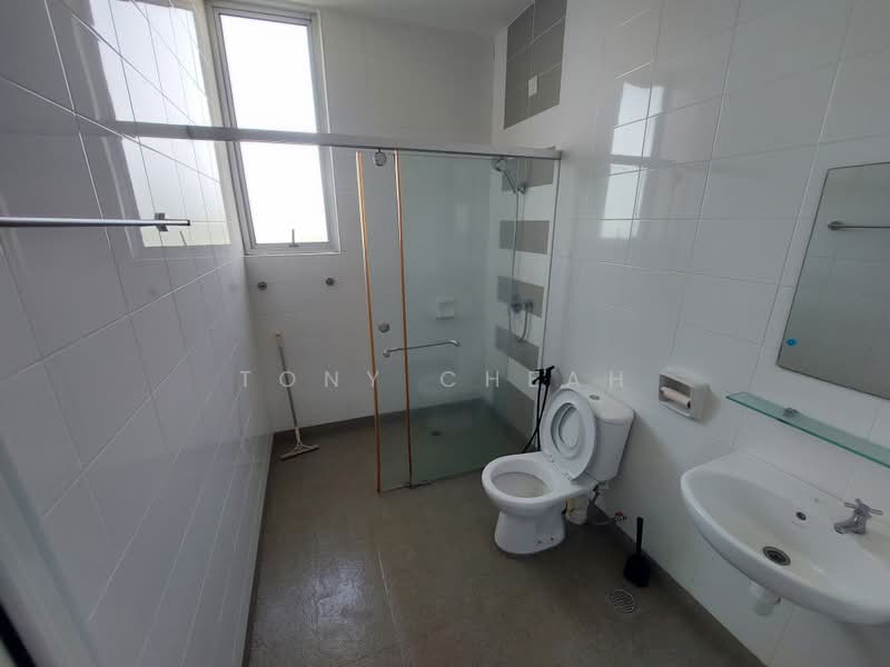 Kondominium untuk Dijual di Boulevard Condominium (BLVD) - Tony Cheah - Bathroom - PropertyGuru.com.my