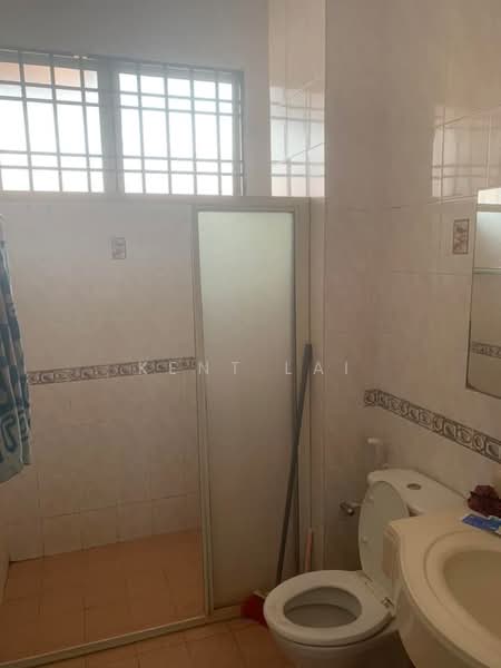 Rumah Teres 2-Tingkat untuk Dijual di Bandar Puteri Puchong (Puchong) - Kent Lai - Bathroom - PropertyGuru.com.my