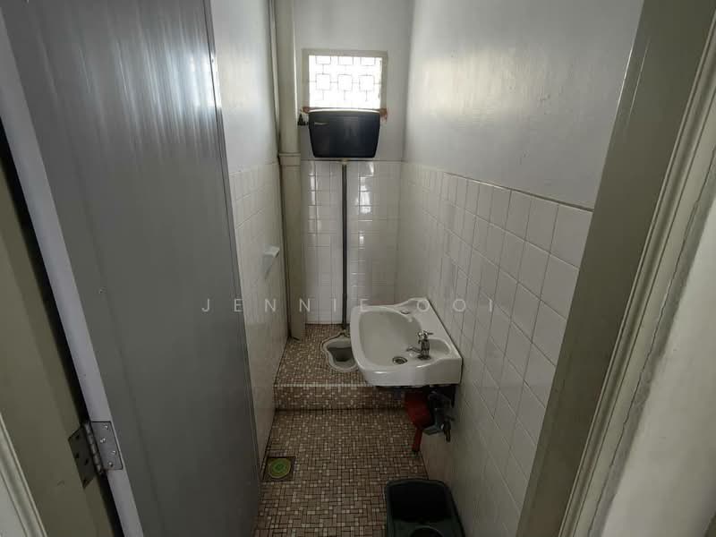 Rumah Berkembar untuk Dijual di Johor Bahru (Johor) - Jennie Ooi - Bathroom - PropertyGuru.com.my