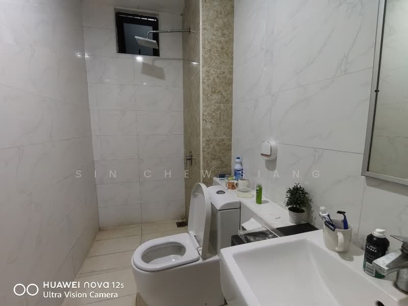 Servis Apartment untuk Dijual di D'Summit Residences - Sin Chew Siang - Bathroom - PropertyGuru.com.my